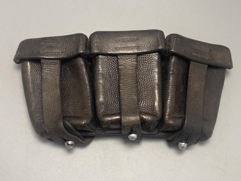 Pre-War German K98k Ammunition Pouch – Brown Leather, Albin Scholle 1935