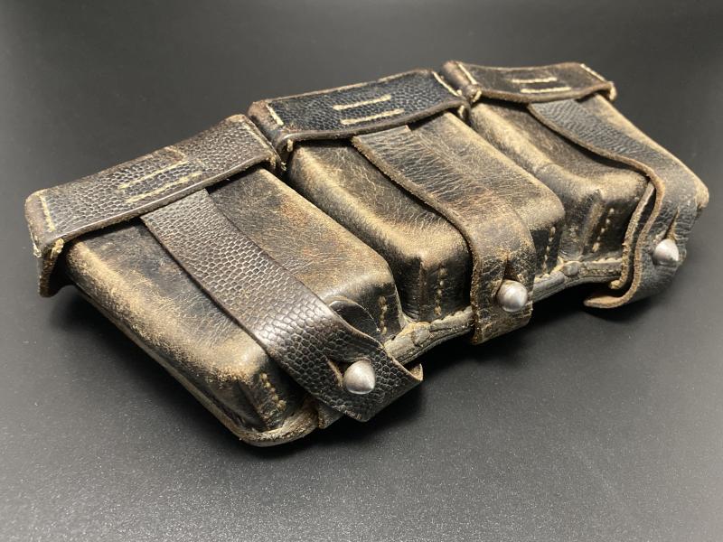 WWII German K98k Ammunition Pouch – Black Leather, Dated 1943