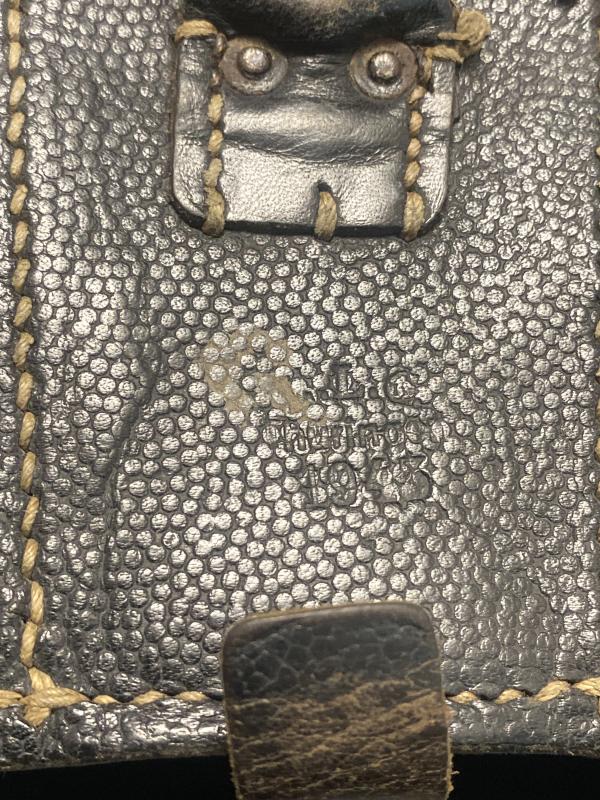 WWII German K98k Ammunition Pouch – Black Leather, Dated 1943