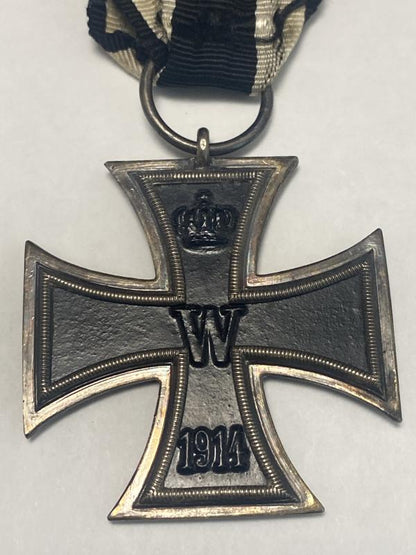 WWI German Iron Cross Second Class (1914–1918) – SW Wagner Maker, With Ribbon
