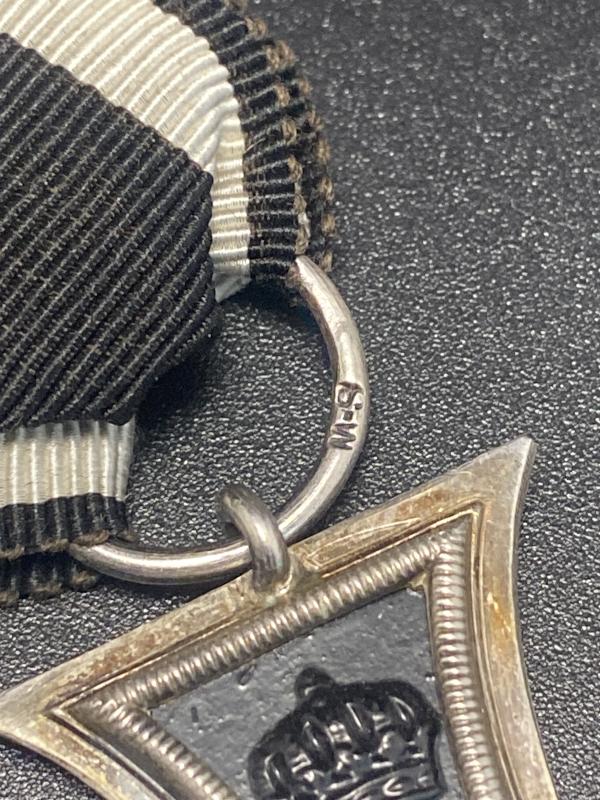 WWI German Iron Cross Second Class (1914–1918) – SW Wagner Maker, Excellent Example