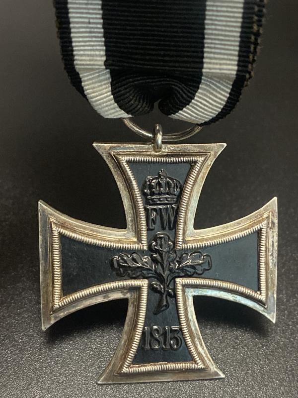 WWI German Iron Cross Second Class (1914–1918) – SW Wagner Maker, Excellent Example