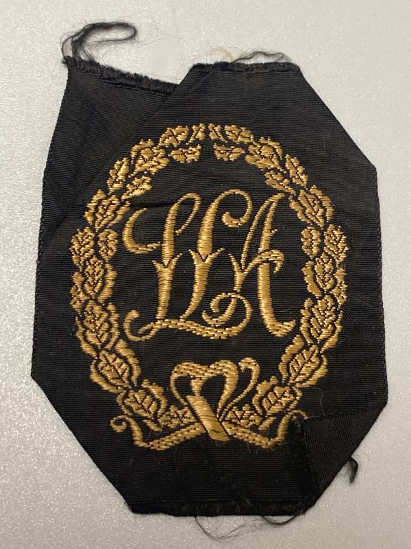 Weimar-Era Bavarian Bevo Sports Badge – LLA Monogram, c.1920s–30s