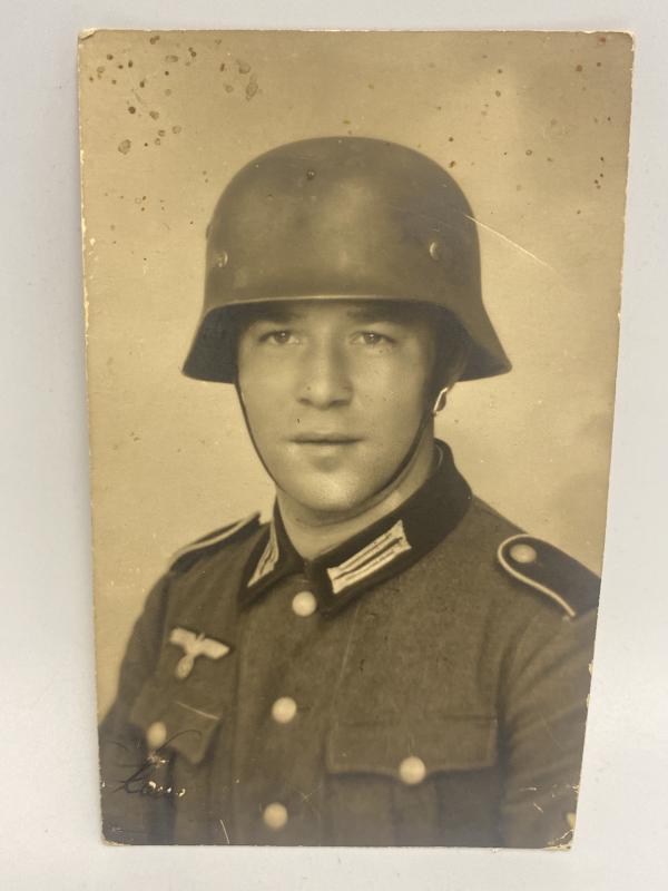 WWII German Army Soldier Studio Portrait – M36 Uniform & M35 Helmet, Early-War Heer Photograph