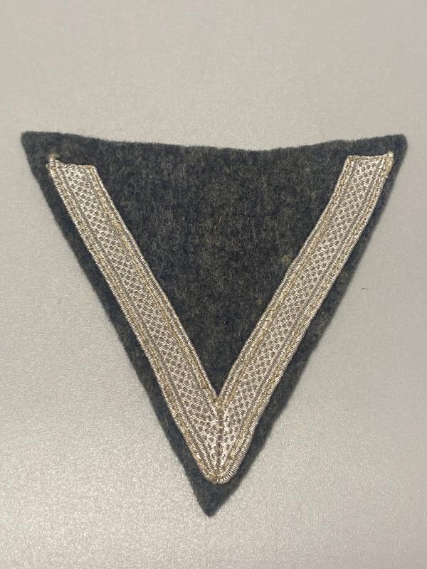 WWII German Luftwaffe Gefreiter Rank Chevron – Silver Tresse, Unissued