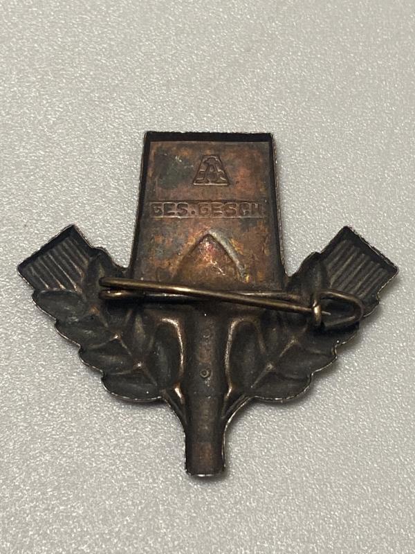Pre-War German VAD Women’s Labour Service Badge – Assmann, Bronze