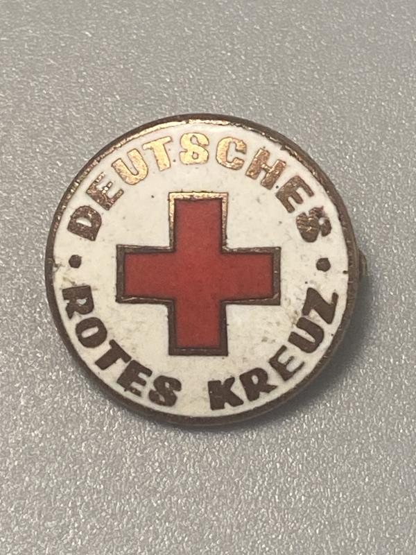 WWI German Red Cross Enamel Lapel Badge – Deutsches Rotes Kreuz