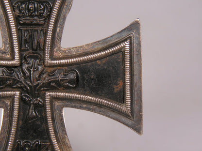 WWI German Iron Cross Second Class (1914–1918) – Johann Wagner & Sohn “IW” Maker, Ring Marked