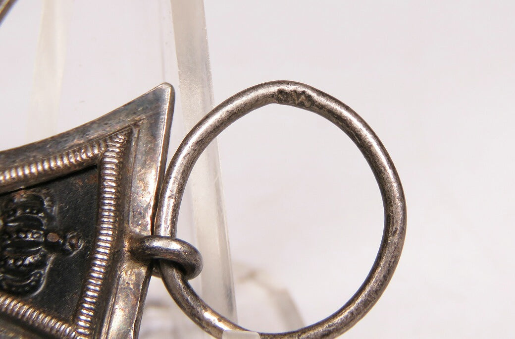 WWI German Iron Cross Second Class (1914–1918) – Johann Wagner & Sohn “IW” Maker, Ring Marked