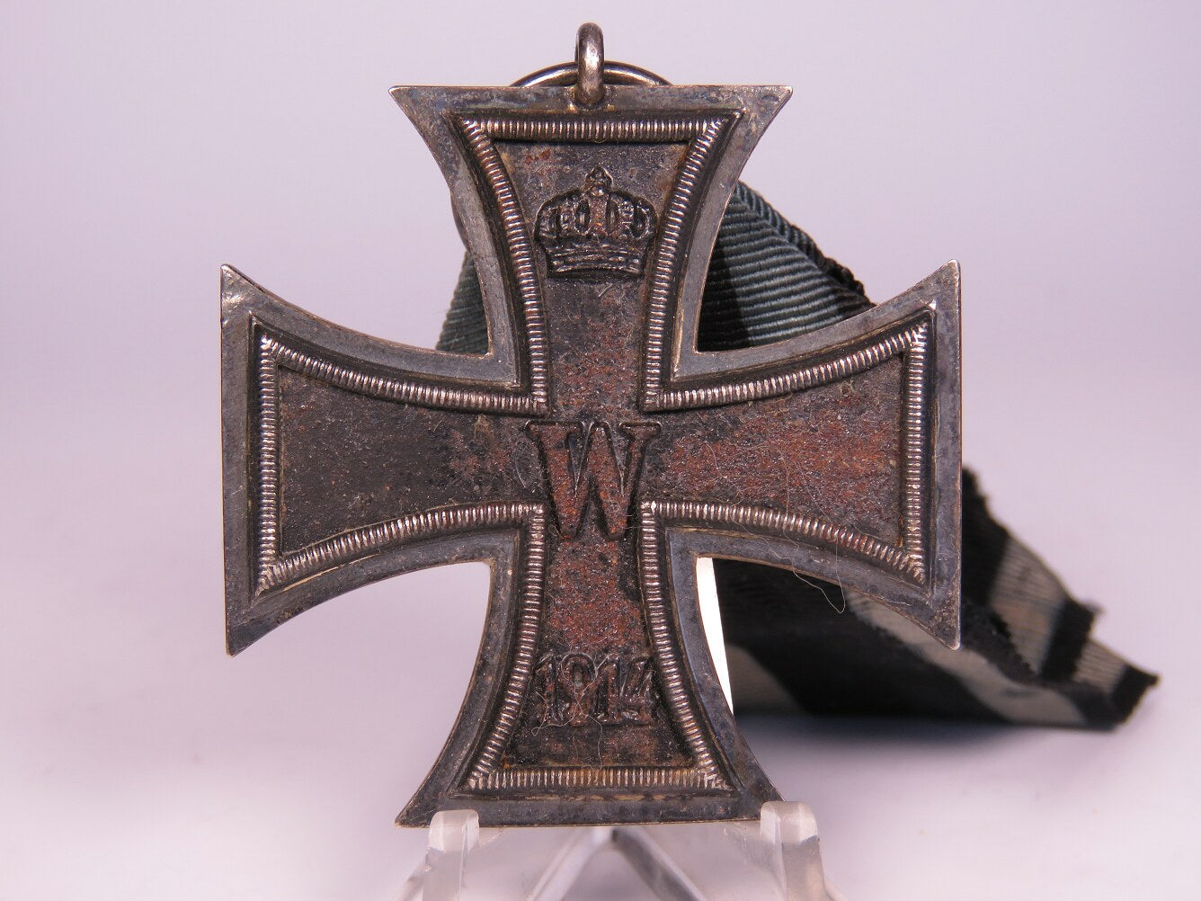 WWI German Iron Cross Second Class (1914–1918) – S-W (Sy-Wagner Berlin) Maker, With Ribbon