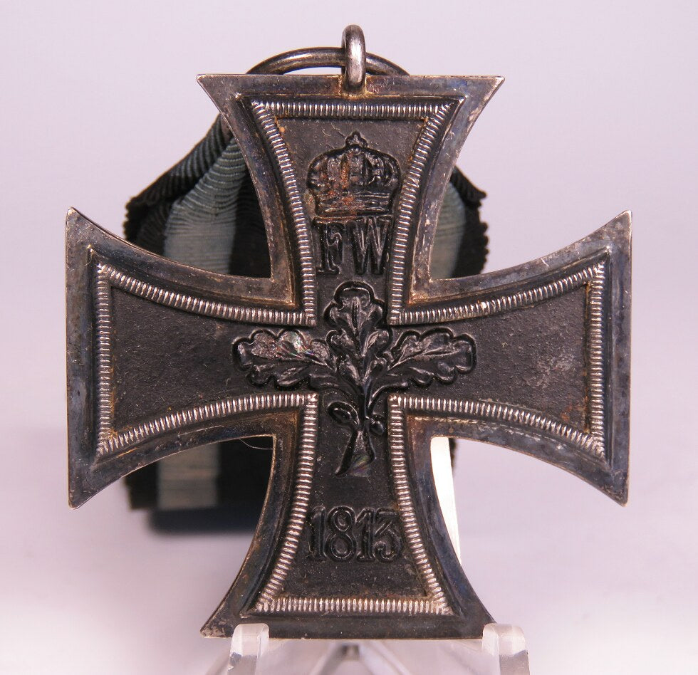 WWI German Iron Cross Second Class (1914–1918) – S-W (Sy-Wagner Berlin) Maker, With Ribbon